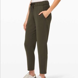 Lululemon On The Fly Pant 8